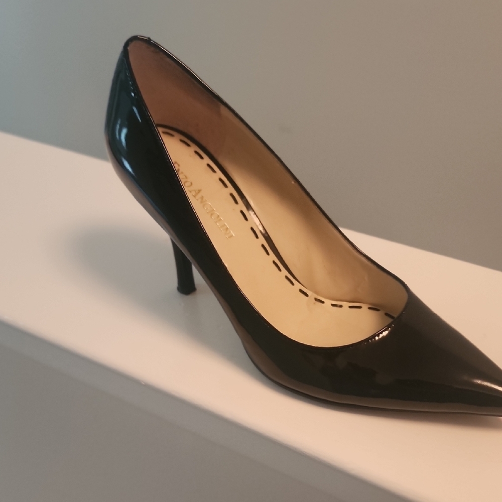 Enzo Angiolini Black Classic Pointed-Toe Heels